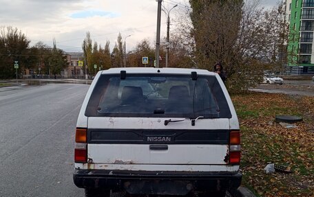 Nissan Terrano II рестайлинг, 1988 год, 165 000 рублей, 6 фотография