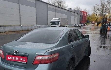 Toyota Camry, 2007 год, 900 000 рублей, 2 фотография