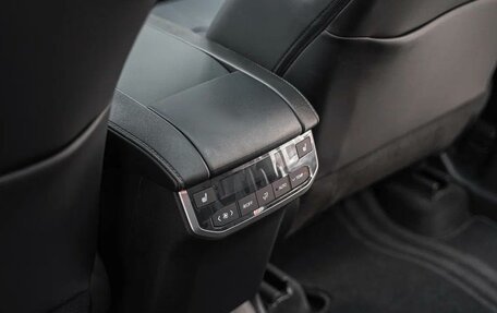 Toyota Highlander, 2025 год, 5 999 000 рублей, 13 фотография