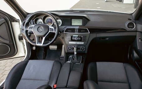 Mercedes-Benz C-Класс, 2012 год, 1 195 000 рублей, 16 фотография