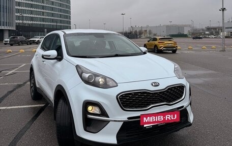 KIA Sportage IV рестайлинг, 2020 год, 2 499 000 рублей, 5 фотография