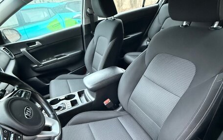 KIA Sportage IV рестайлинг, 2020 год, 2 499 000 рублей, 21 фотография