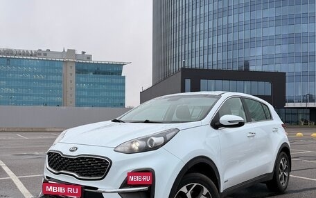 KIA Sportage IV рестайлинг, 2020 год, 2 499 000 рублей, 2 фотография