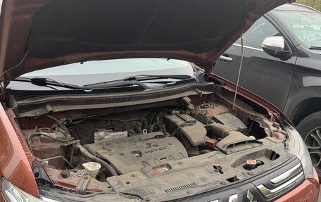 Mitsubishi Outlander III рестайлинг 3, 2012 год, 1 050 000 рублей, 9 фотография