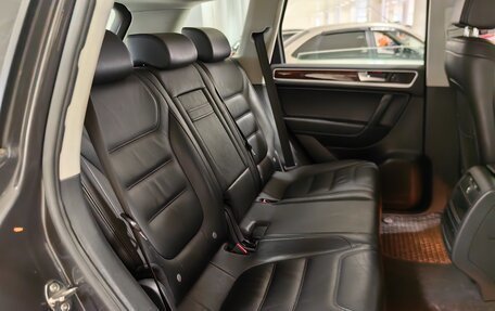 Volkswagen Touareg III, 2011 год, 1 959 000 рублей, 9 фотография