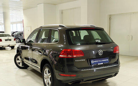Volkswagen Touareg III, 2011 год, 1 959 000 рублей, 2 фотография