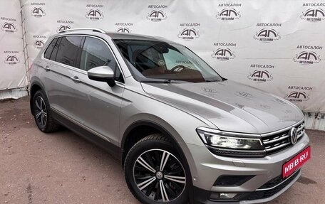 Volkswagen Tiguan II, 2018 год, 2 449 000 рублей, 1 фотография