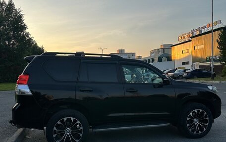 Toyota Land Cruiser Prado 150 рестайлинг 2, 2010 год, 3 000 000 рублей, 4 фотография