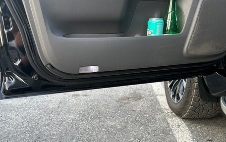 Toyota Land Cruiser Prado 150 рестайлинг 2, 2010 год, 3 000 000 рублей, 13 фотография