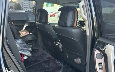 Toyota Land Cruiser Prado 150 рестайлинг 2, 2010 год, 3 000 000 рублей, 9 фотография