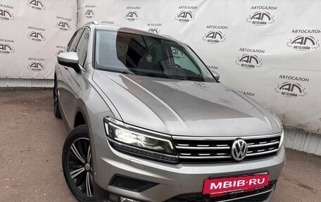 Volkswagen Tiguan II, 2018 год, 2 449 000 рублей, 4 фотография