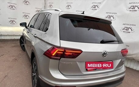 Volkswagen Tiguan II, 2018 год, 2 449 000 рублей, 6 фотография