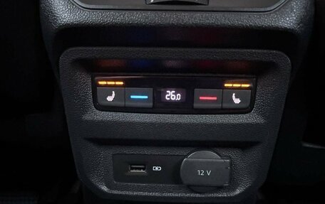 Volkswagen Tiguan II, 2018 год, 2 449 000 рублей, 13 фотография