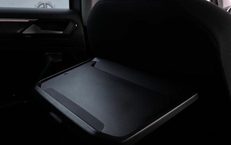 Volkswagen Tiguan II, 2018 год, 2 449 000 рублей, 33 фотография