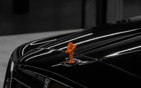 Rolls-Royce Cullinan, 2019 год, 30 000 000 рублей, 3 фотография