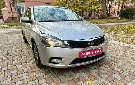 KIA cee'd I рестайлинг, 2011 год, 835 000 рублей, 1 фотография