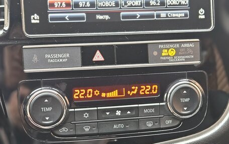 Mitsubishi Outlander III рестайлинг 3, 2019 год, 2 500 000 рублей, 9 фотография