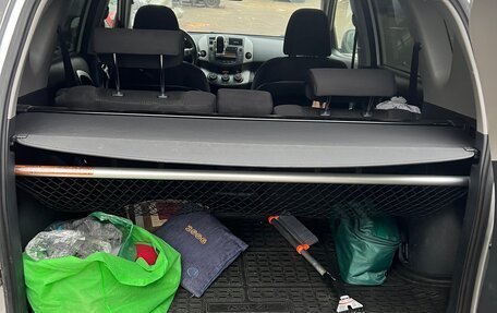 Toyota RAV4, 2011 год, 1 200 000 рублей, 2 фотография