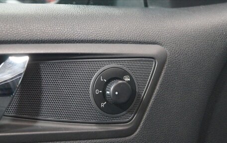 Skoda Yeti I рестайлинг, 2013 год, 1 090 000 рублей, 8 фотография