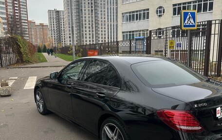 Mercedes-Benz E-Класс, 2019 год, 3 650 000 рублей, 2 фотография