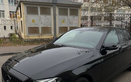 Mercedes-Benz E-Класс, 2019 год, 3 650 000 рублей, 5 фотография