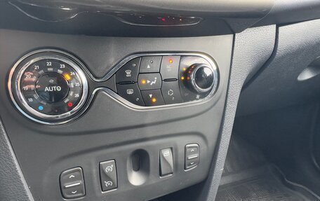 Renault Sandero II рестайлинг, 2014 год, 838 000 рублей, 11 фотография