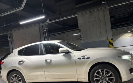 Maserati Levante I, 2022 год, 14 000 000 рублей, 4 фотография