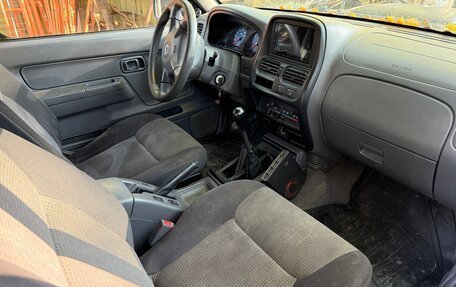 Nissan NP300, 2011 год, 560 000 рублей, 4 фотография