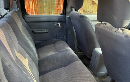 Nissan NP300, 2011 год, 560 000 рублей, 5 фотография