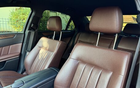 Mercedes-Benz E-Класс, 2015 год, 2 000 000 рублей, 14 фотография