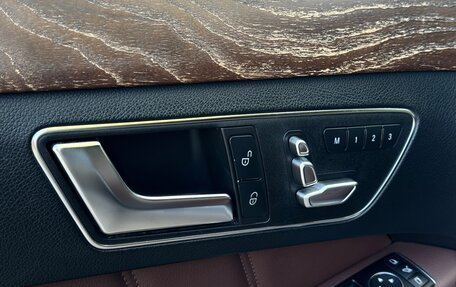 Mercedes-Benz E-Класс, 2015 год, 2 000 000 рублей, 24 фотография