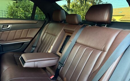 Mercedes-Benz E-Класс, 2015 год, 2 000 000 рублей, 16 фотография