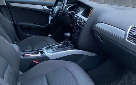 Audi A4, 2011 год, 950 000 рублей, 12 фотография