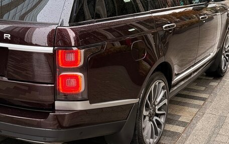 Land Rover Range Rover IV рестайлинг, 2018 год, 8 499 000 рублей, 3 фотография