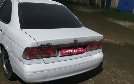 Nissan Sunny B15, 2002 год, 260 000 рублей, 1 фотография