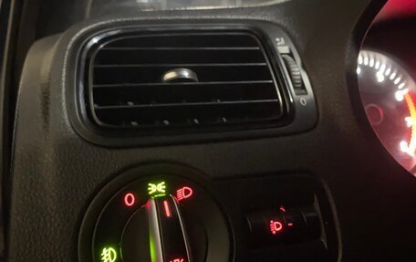 Volkswagen Polo VI (EU Market), 2010 год, 650 000 рублей, 11 фотография