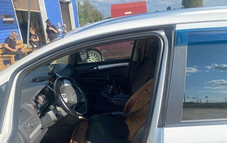 Opel Zafira B, 2014 год, 685 000 рублей, 10 фотография