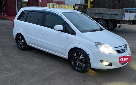 Opel Zafira B, 2014 год, 685 000 рублей, 21 фотография