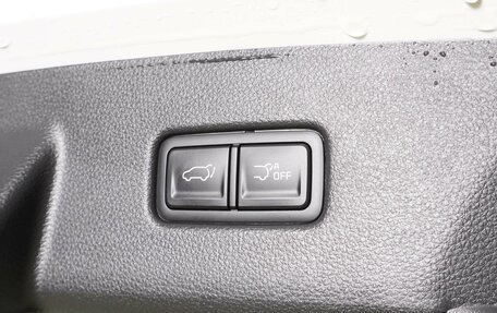 KIA Carnival, 2023 год, 5 850 000 рублей, 33 фотография