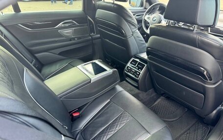 BMW 7 серия, 2016 год, 3 690 000 рублей, 8 фотография