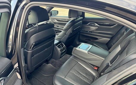 BMW 7 серия, 2016 год, 3 690 000 рублей, 7 фотография