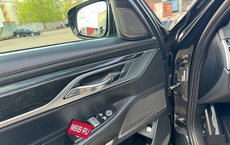 BMW 7 серия, 2016 год, 3 690 000 рублей, 19 фотография