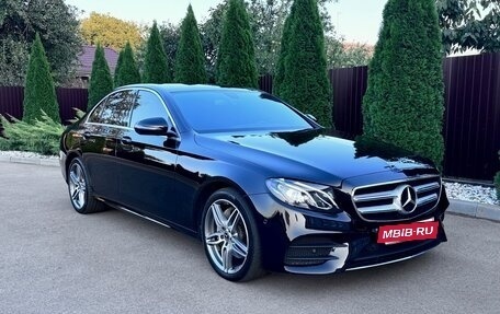 Mercedes-Benz E-Класс, 2019 год, 3 350 000 рублей, 3 фотография