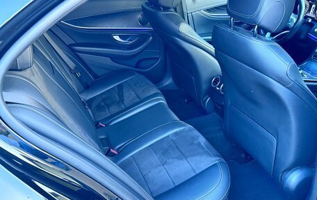 Mercedes-Benz E-Класс, 2019 год, 3 350 000 рублей, 22 фотография