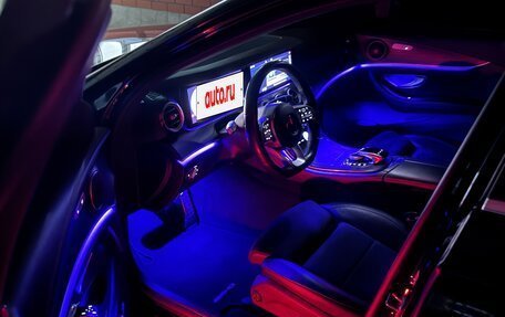 Mercedes-Benz E-Класс, 2019 год, 3 350 000 рублей, 29 фотография