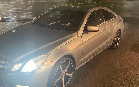 Mercedes-Benz E-Класс, 2011 год, 1 450 000 рублей, 11 фотография