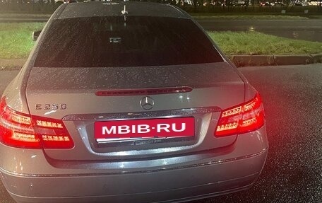 Mercedes-Benz E-Класс, 2011 год, 1 450 000 рублей, 12 фотография