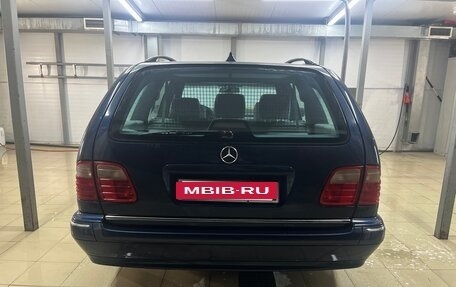 Mercedes-Benz E-Класс, 1999 год, 530 000 рублей, 10 фотография