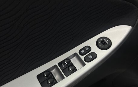 Hyundai Solaris II рестайлинг, 2013 год, 1 200 000 рублей, 7 фотография