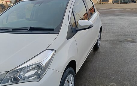 Toyota Vitz, 2019 год, 1 300 000 рублей, 2 фотография
